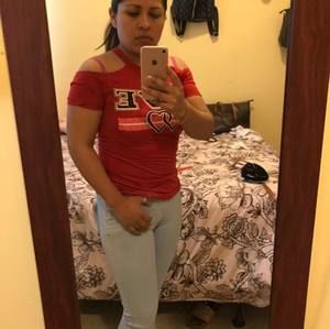 Meet your Posher, Yaneth